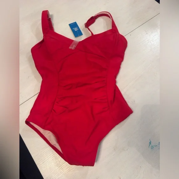 Cupshe Red Ruched Tummy Control
One-Piece - Picture 8 of 8
